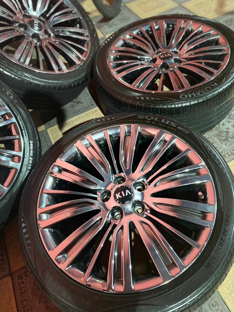 Продам Диски Kia K7 Срочно срочно