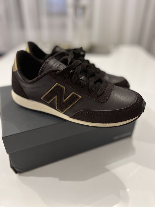 Adidasi New Balance 410