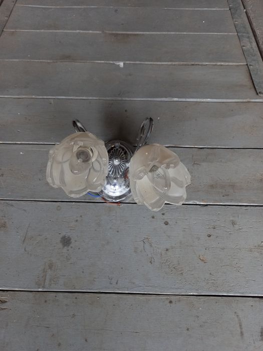 Продам люстру в хорошем сестоянии