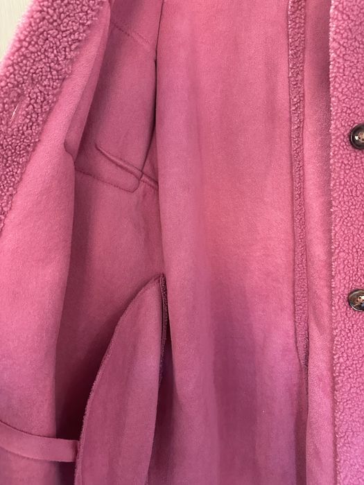 Розаво палто без никакви забележки