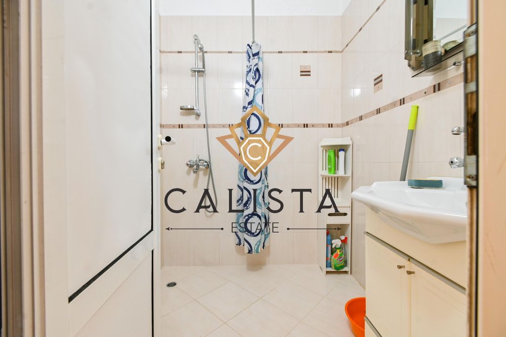 Дава се под наем Двустаен апартамент в София, Център - 60 кв.м за 712.98 € - Снимка #9