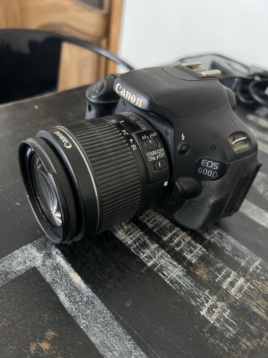 Canon 600d+ obiectiv canon 18-55