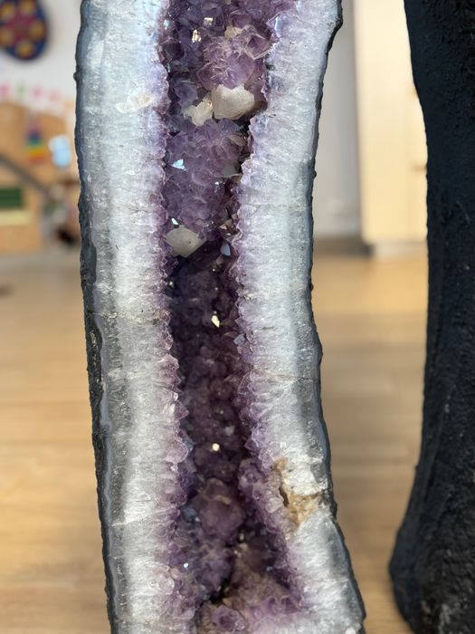 De vânzare pereche unică de geode de ametist - 85 kg -