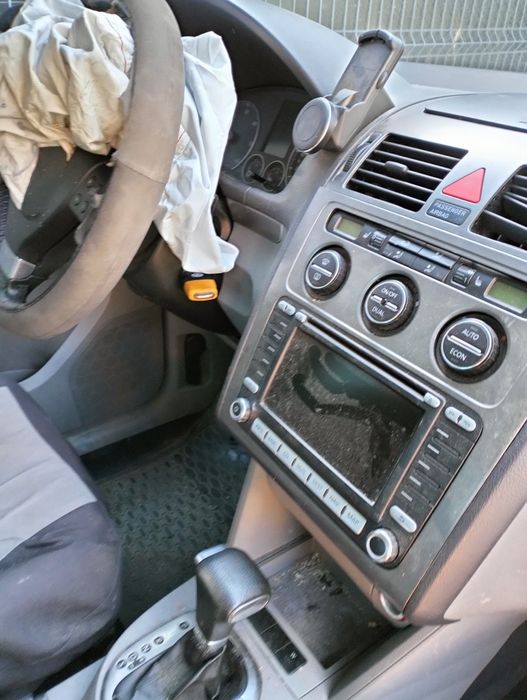 Injectoare vw Touran 2009 facelift . Bmn bmr BRD  motor . Cutie dsg