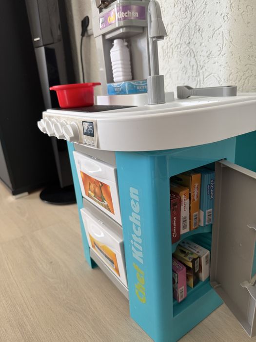 Детска кухня с батерии