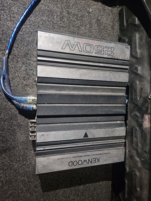 Usilitel KENWOOD 250W