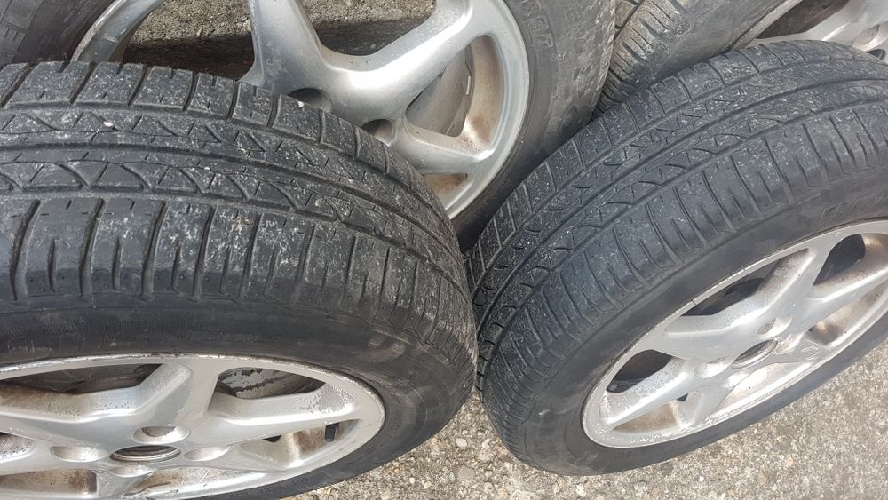 Джнти с гуми, алуминиеви,  за Дачия / Рено..