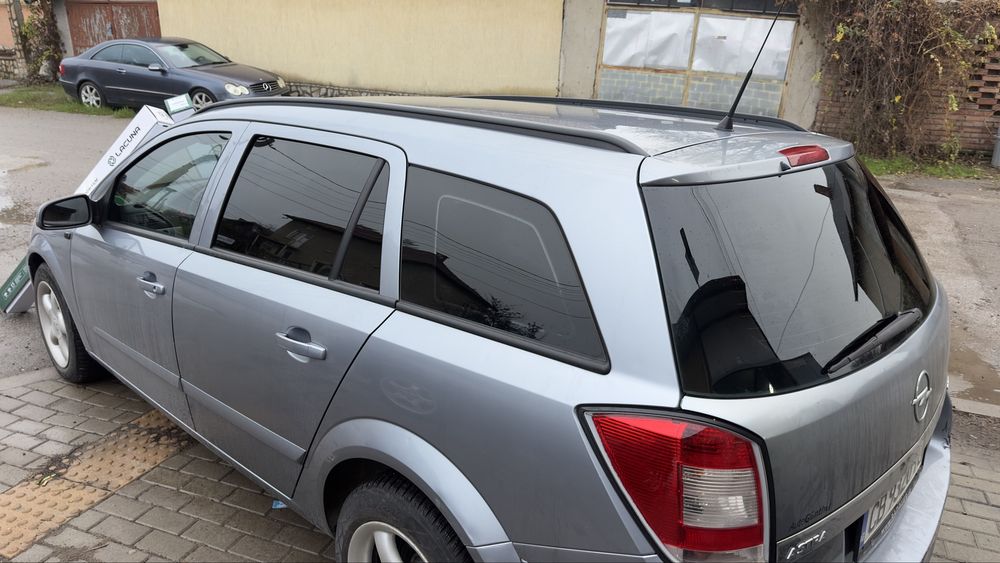 Затъмняване на автомобилни стъкла 1 година гаранция от разлепване!!