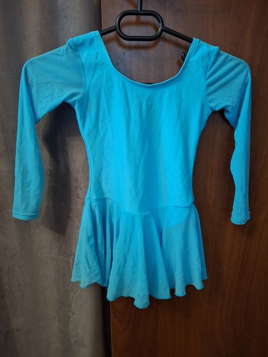 Плать для танцев на девочку от 4 .5лет