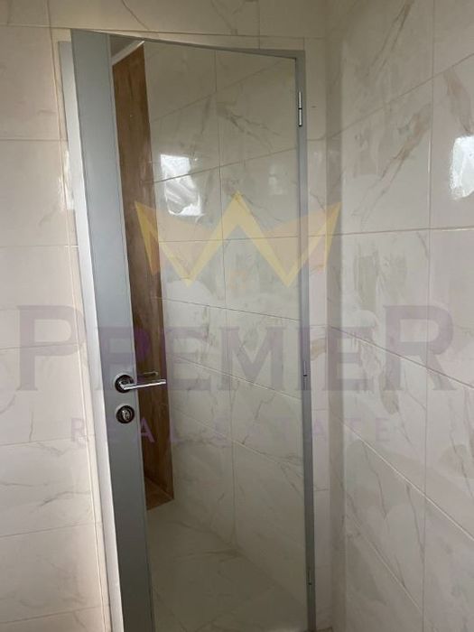 Продава се Тристаен апартамент в Варна, Изгрев - 119 кв.м за 1912 €/кв.м - Снимка #5