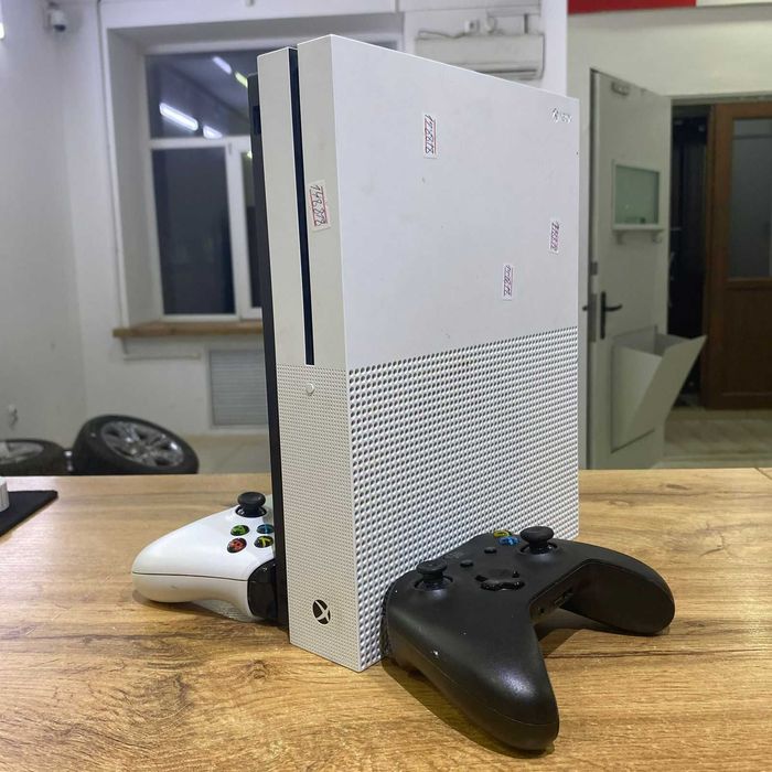 Игровая приставка XBOX One S 512gb/sk148818