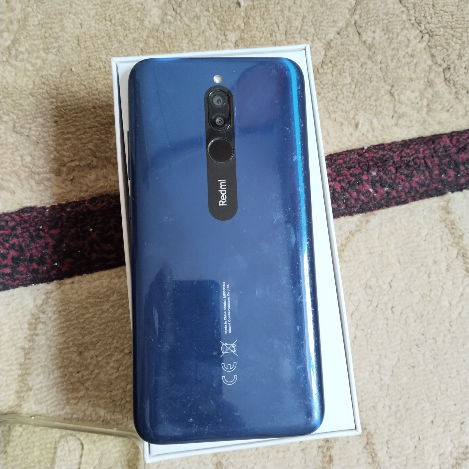 Продам смартфон Ксяуми redmi 8, почти новый