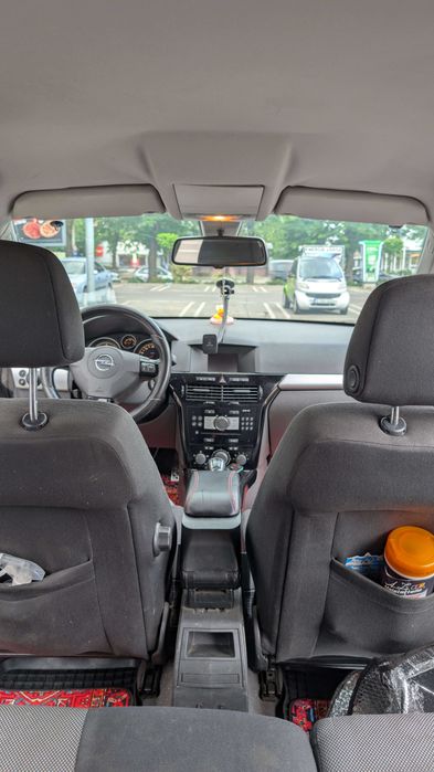 Opel Astra 2010 1.7 CDTI 111 YEAR EDITION