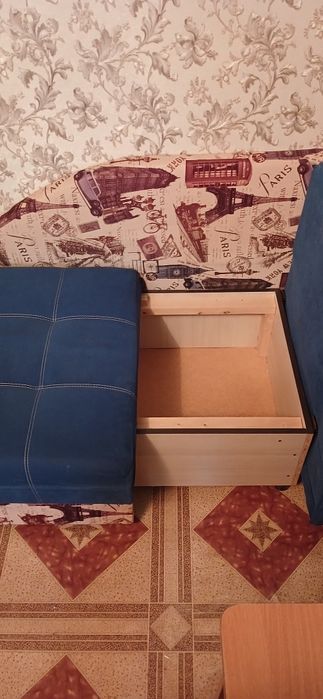 продам диван детский складной с ящиком для белья