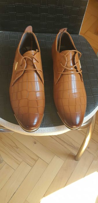 мъжки модерни обувки разм. 42,5