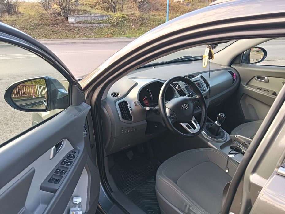 Vând Kia sportage 2012 1.7 Diesel 10.000 euro