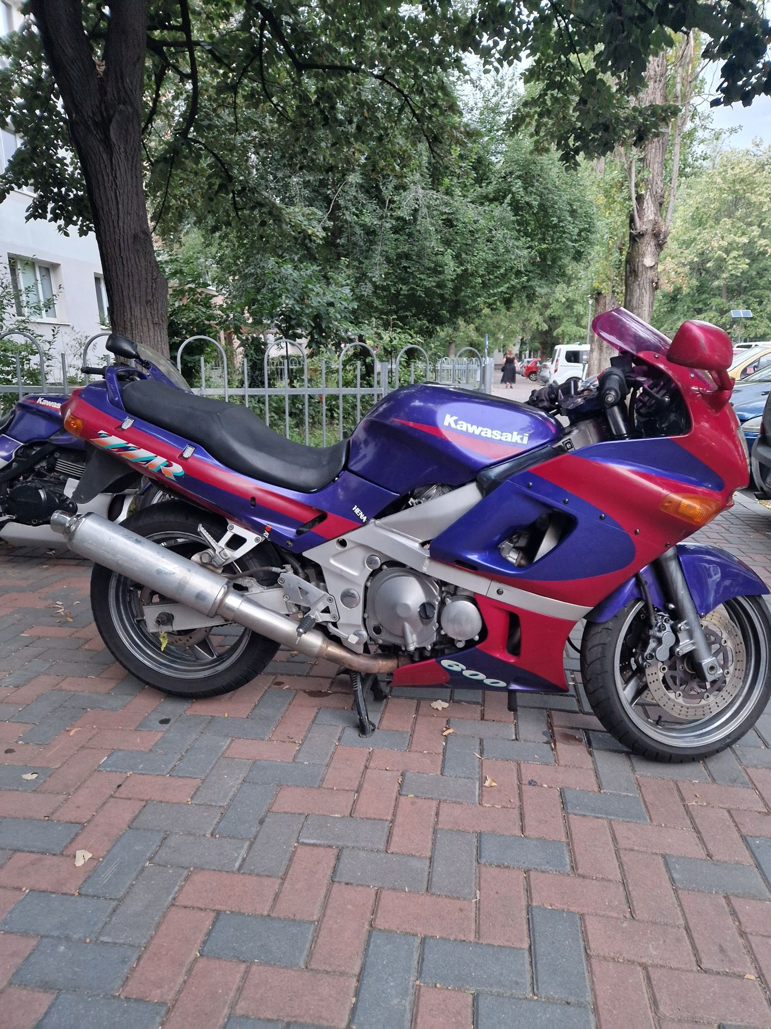 Kawasaki zzr 600 D (posibil 35kw)