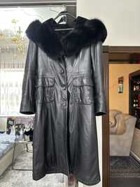 Женское кожаное пальто с натуральным мехом
