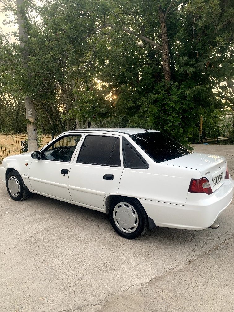 Nexia 2 sotiladi srocna