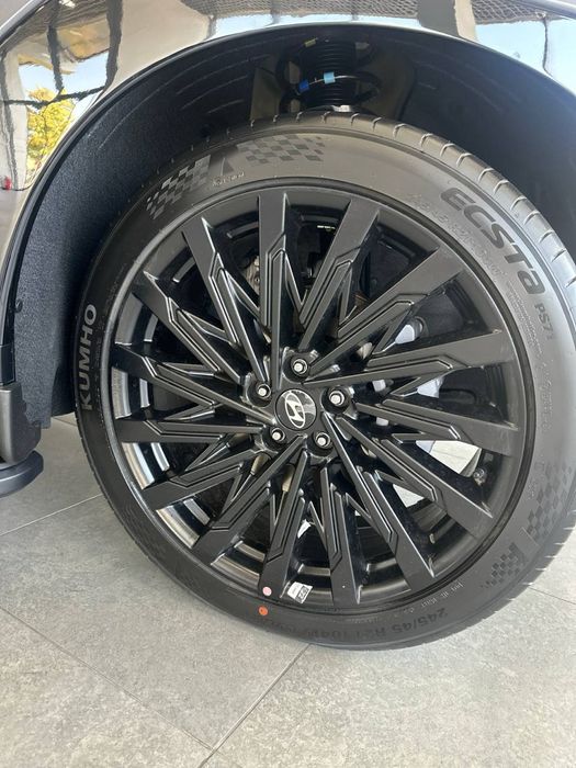 Kumho ecsta ps71 245/45R21 Hyundai Santa Fe 2025