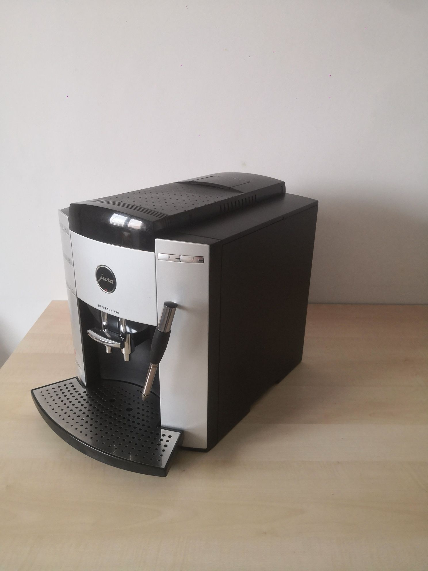 Aparat cafea IMPRESSA F90