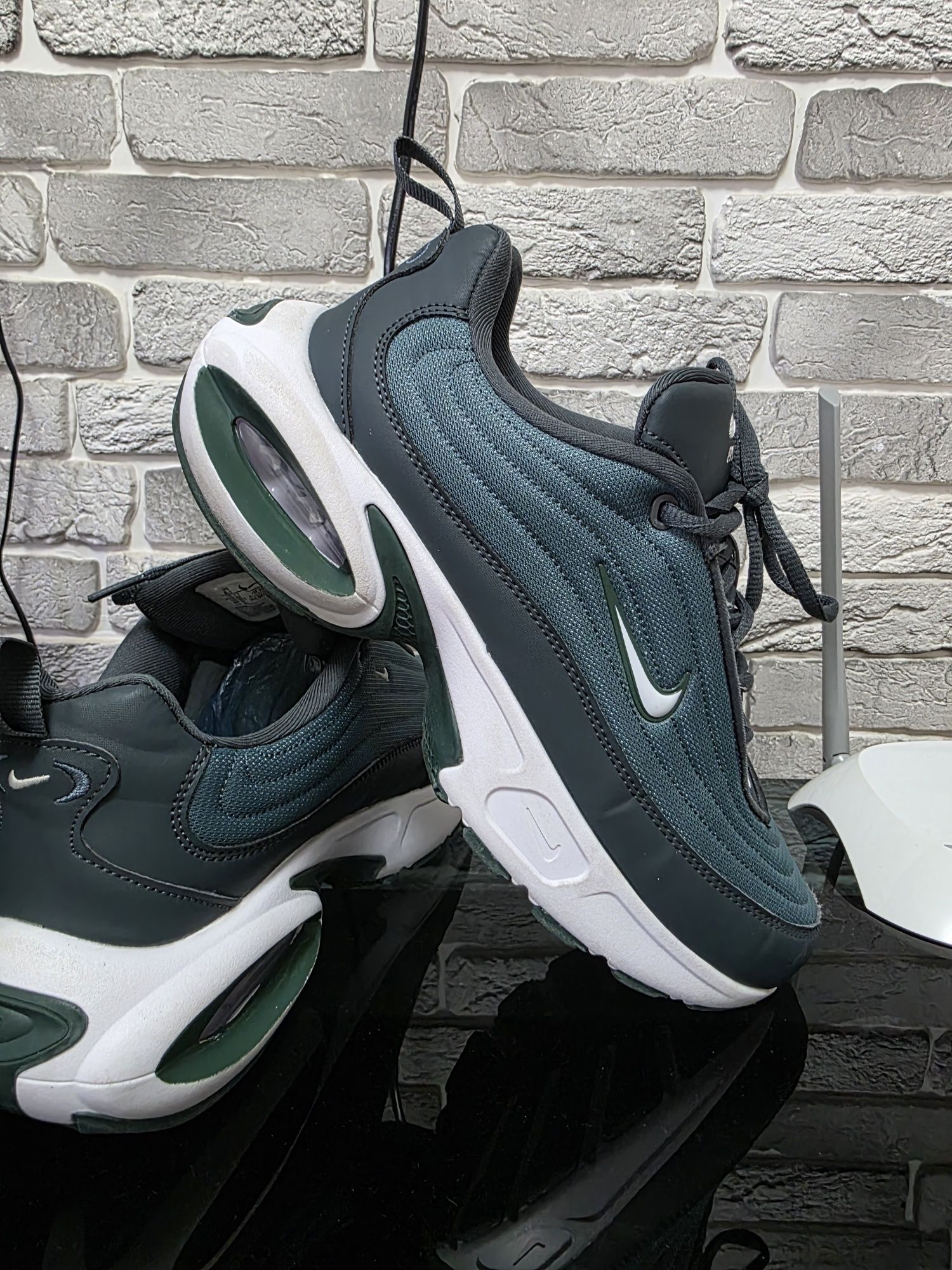 Оригинальные кроссы Nike