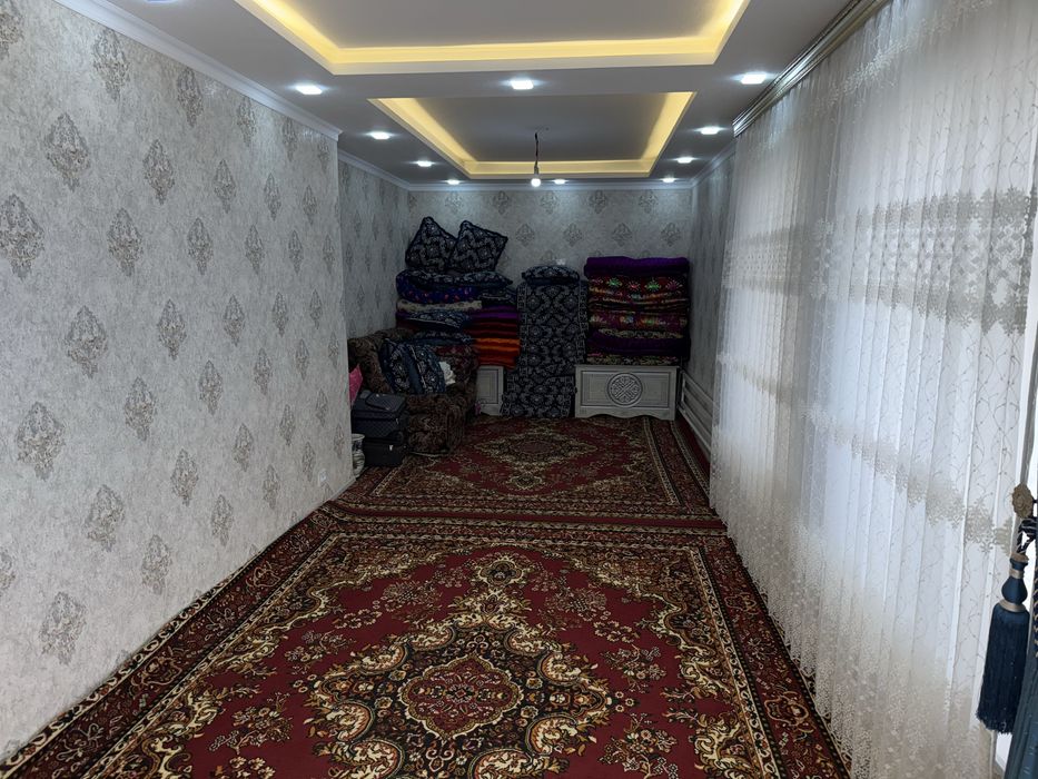 Продаётся дом в центре города срочно