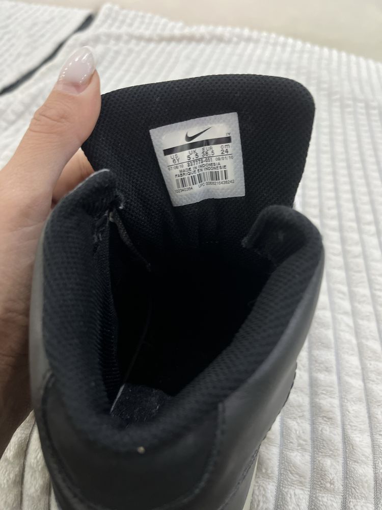 Кецове Найк…….nike