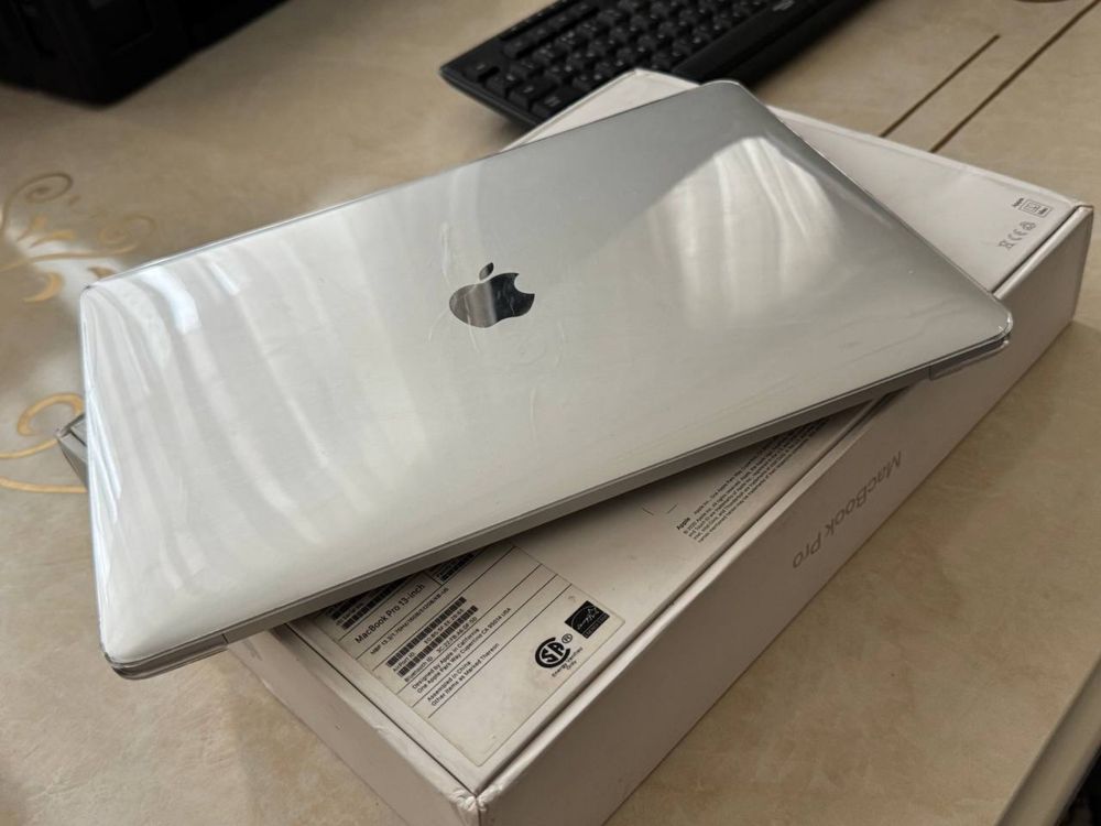 Macbook pro 13-inch 16 gb 512 gb