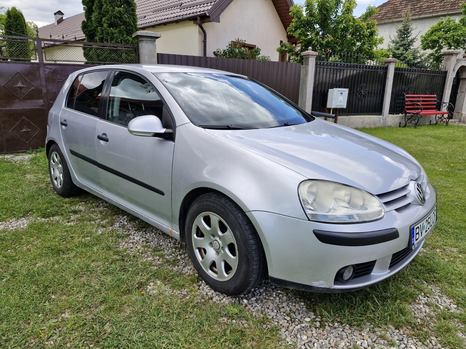 Vând VW Golf 5  . 1.9