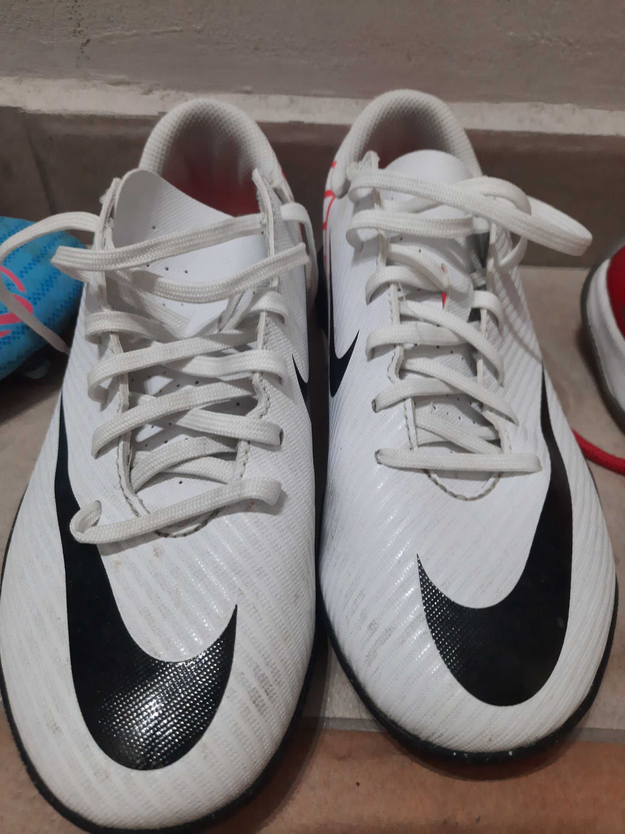 Маратонки Jordan и стоножки Nike 37 N