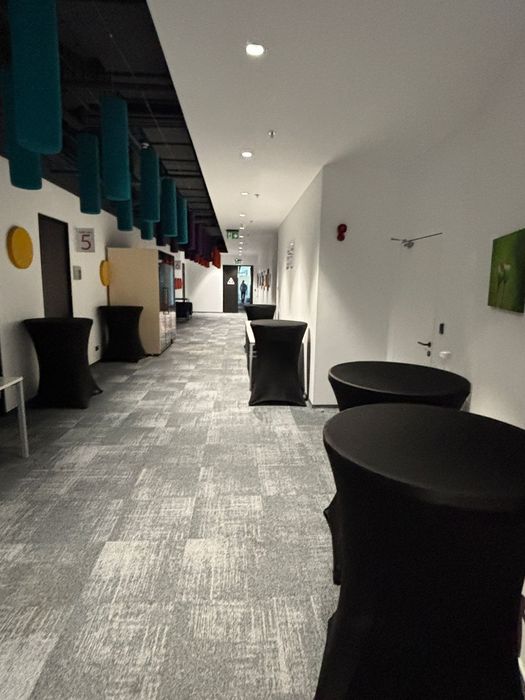 Mese coktail de închiriat