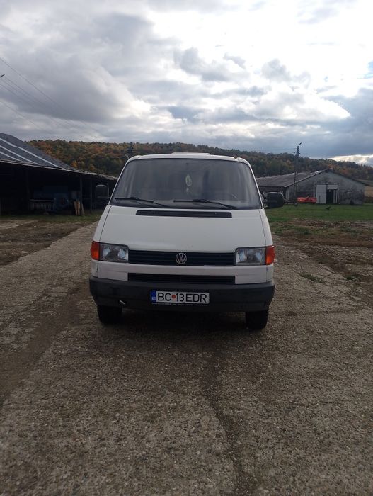 Vând Volkswagen Transporter