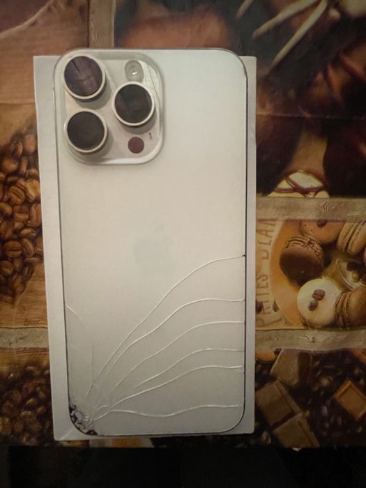Telefon iphone 15 pro max 256 gb