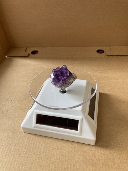 Stand bijuterii . Stand rotativ bijuterii, ceas, telefon.