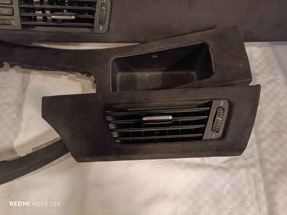 Интериорни лайсни алкантара БМВ е9х