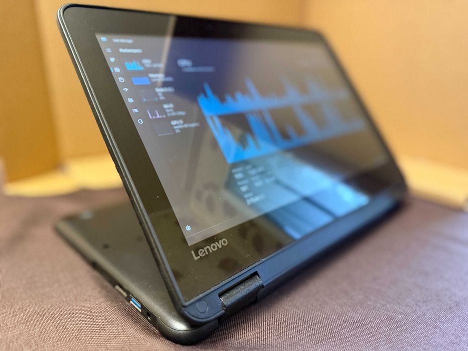 Laptop Lenovo 300e Touch-screen