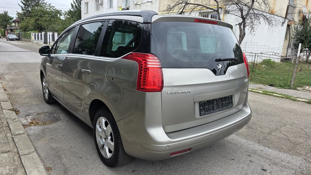 Peugeot 5008 * An 2013 * 1.6 Benzina 156 CP * Cutie Manuala