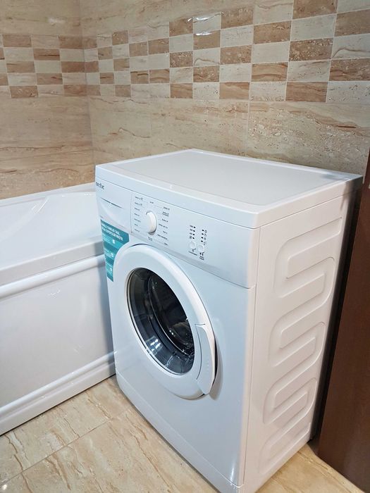 Dau in chirie garsoniera tip D pe str. Aluminei