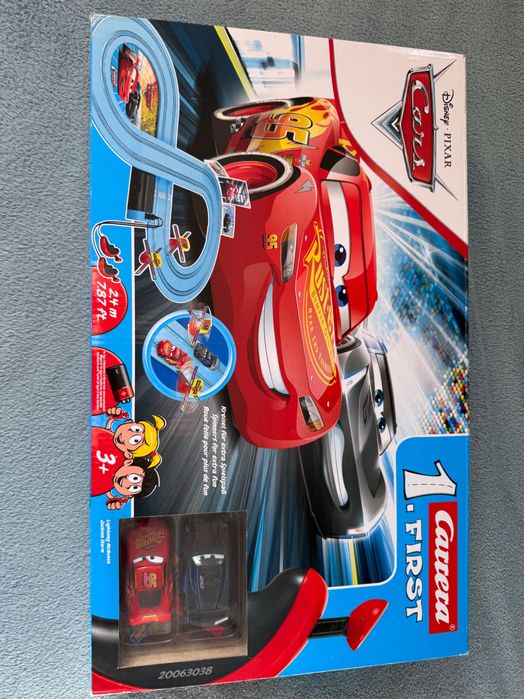 Circuit Carrera Disney Cars