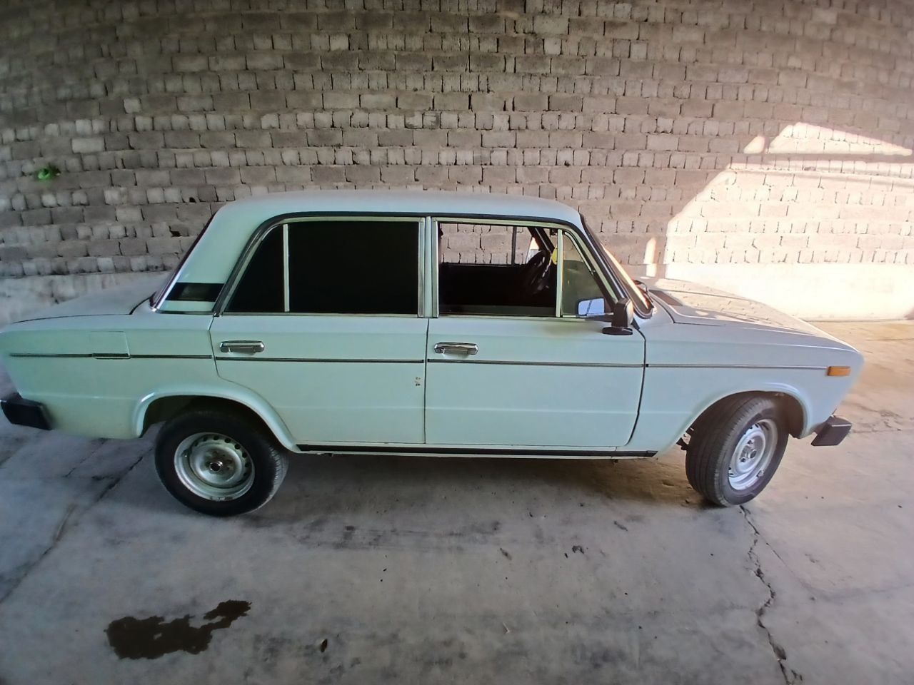 Автомобил Ваз 2106