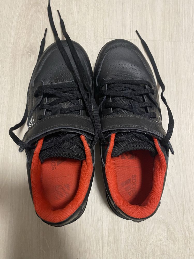 Обувки за клипсове adidas five ten