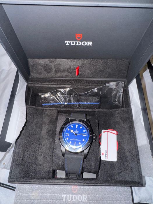 Ceas Tudor Black Bay Ceramic 2025 (Similar Rolex, Breitling, Hublot)