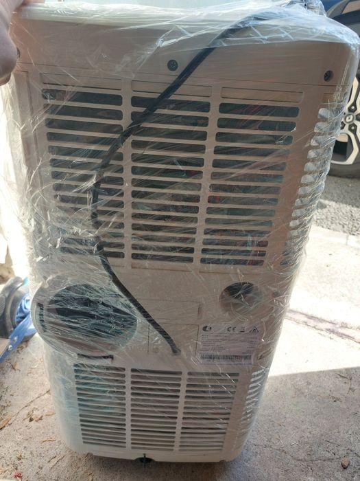 Vând aer condiționat portabil