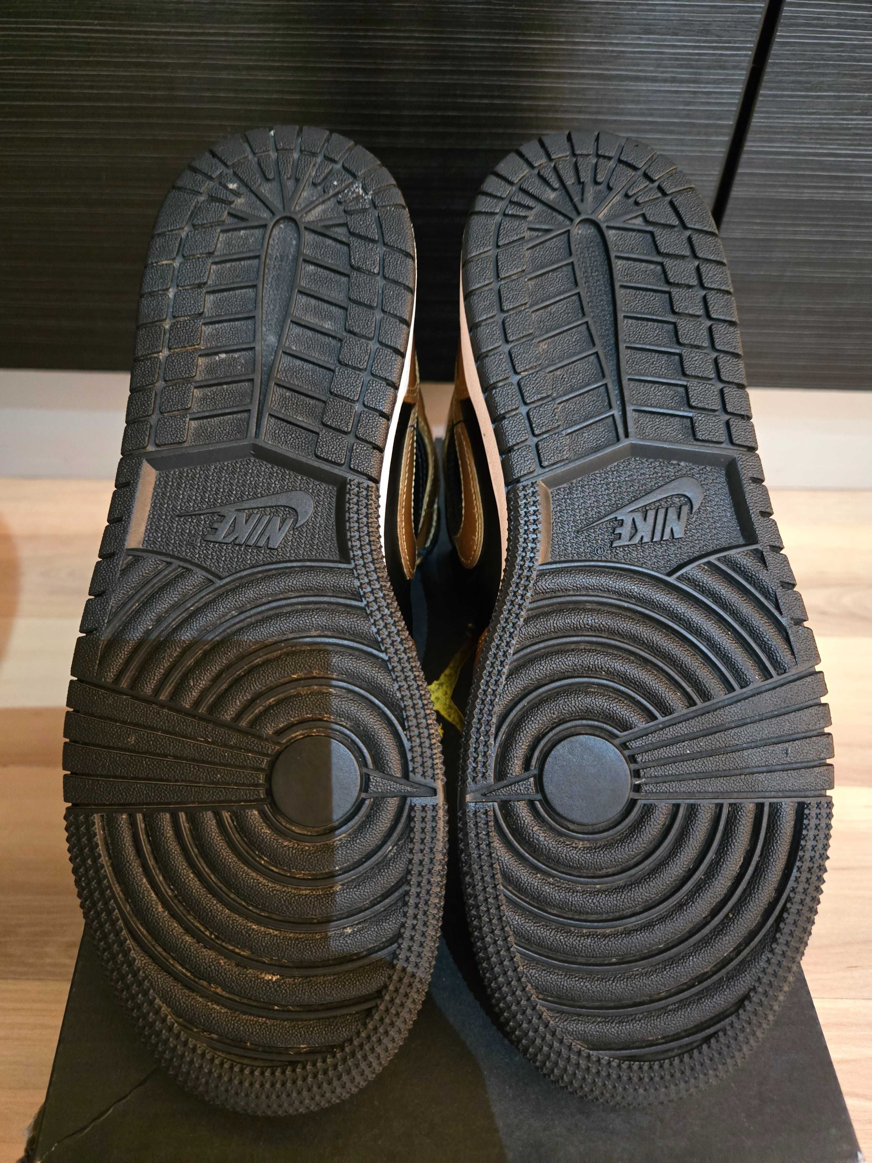 Маратонки Nike Air Jordan 1 / Перфектно състояние