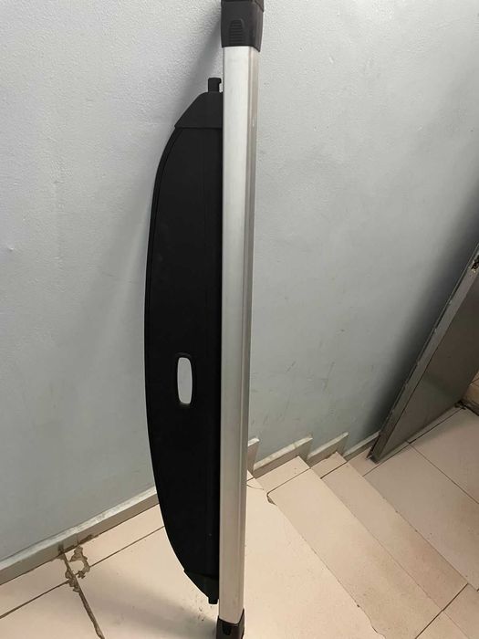 задняя шторка авто