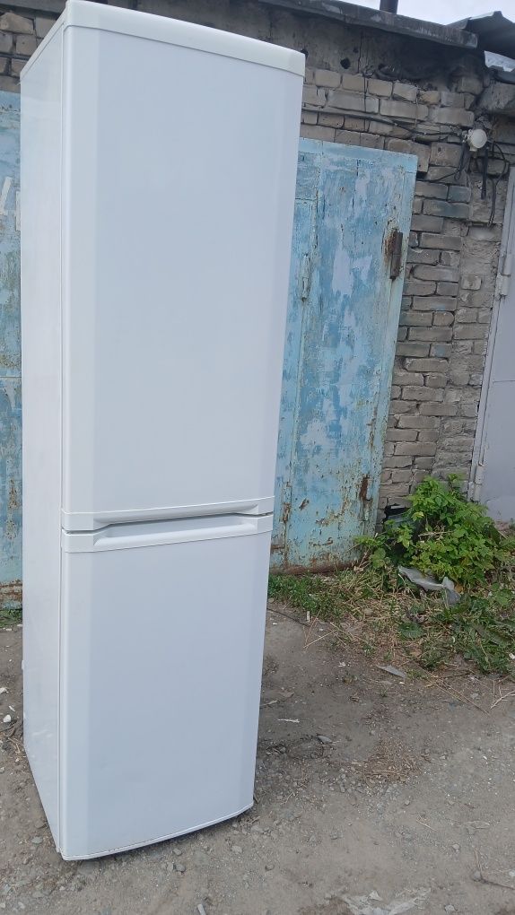 Холодильник индезит 2 метра