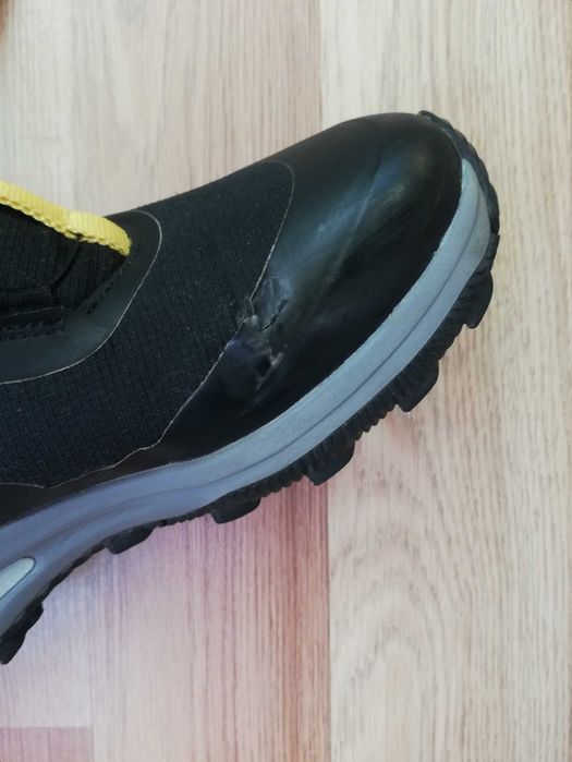 Боти на Adidas Ном. 40