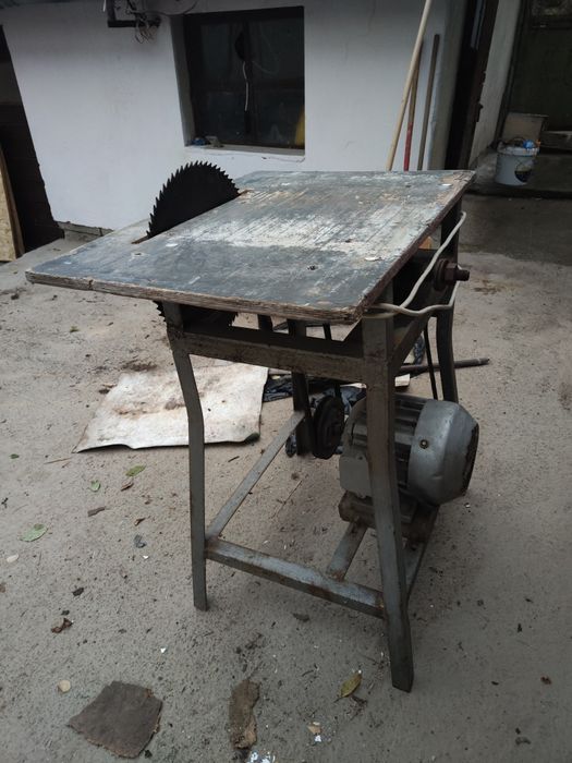 Циркуляр настолен