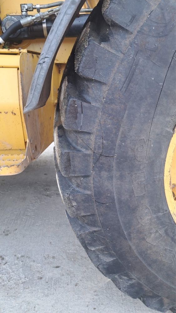 Buldoexcavator CAT 434E 7460 ore